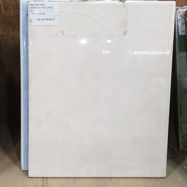 Unicorn Keramik Dinding Marbella Beige